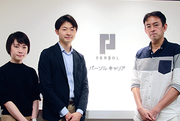 （右より）パーソルキャリア株式会社メディア事業本部転職メディア事業部メディアBITA部転職メディアBITAグループ 田中進氏、転職メディア事業部営業企画部 丸山雄大氏、プラットフォーム事業本部法人企画統括部法人企画部マーケティンググループ 西野佳子氏