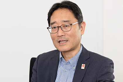 株式会社りそなホールディングス DX個人部 DXマネジメント室長 井上 知司氏