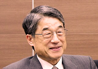 わかもと製薬株式会社　専務取締役　菅又 秀夫氏